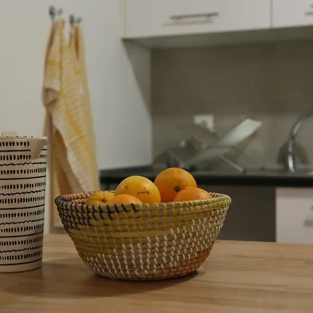 Stunning With Yard In Alfama Apartment