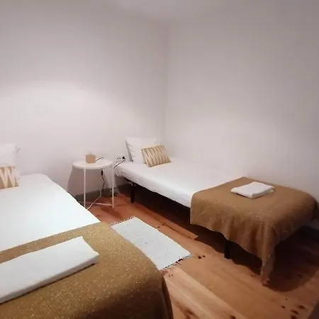 Stunning With Yard In Alfama * Lisboa